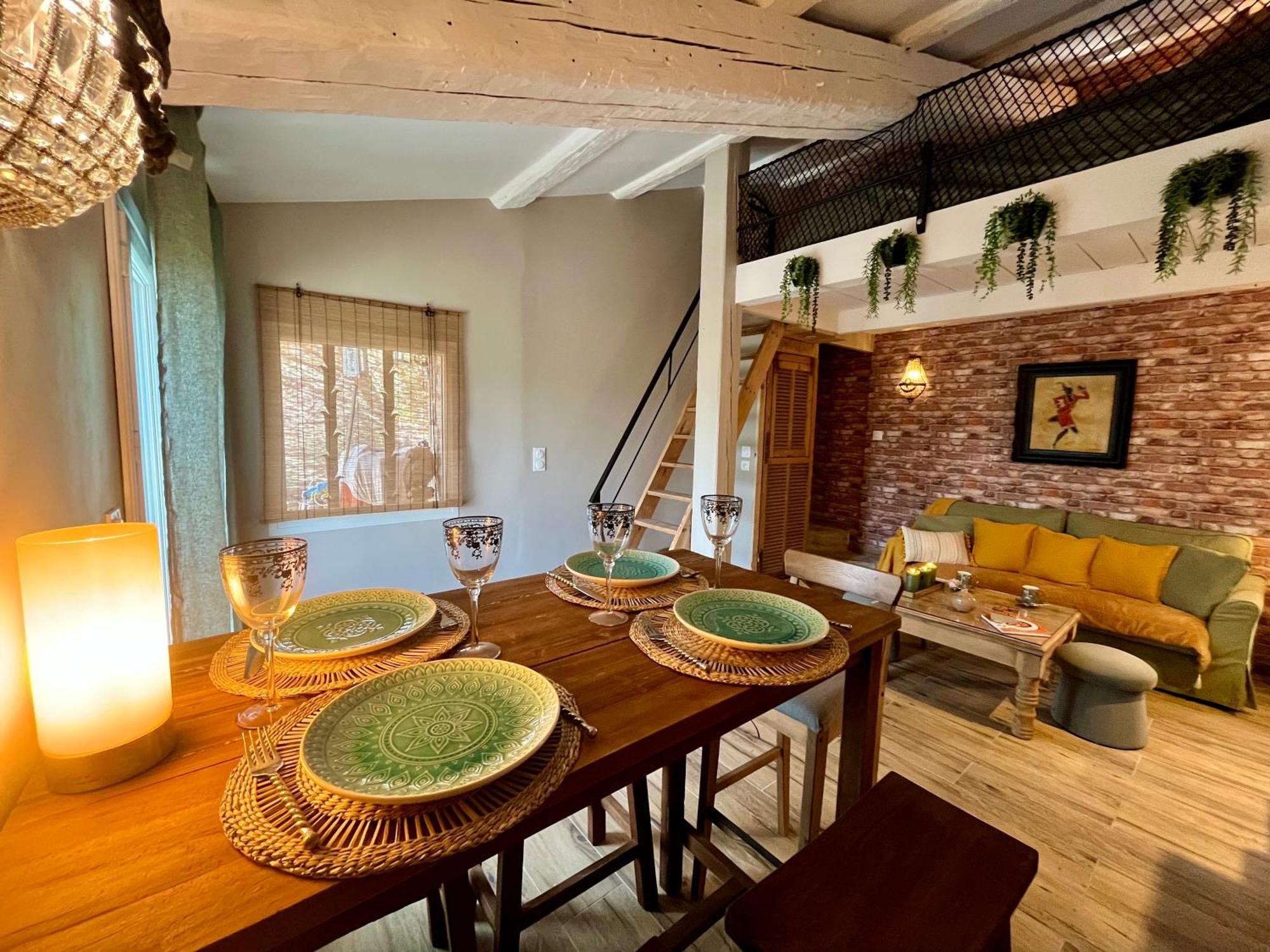 La Maison D'Eddy Et Caro Aux Portes Du Verdon 트리겐스 외부 사진