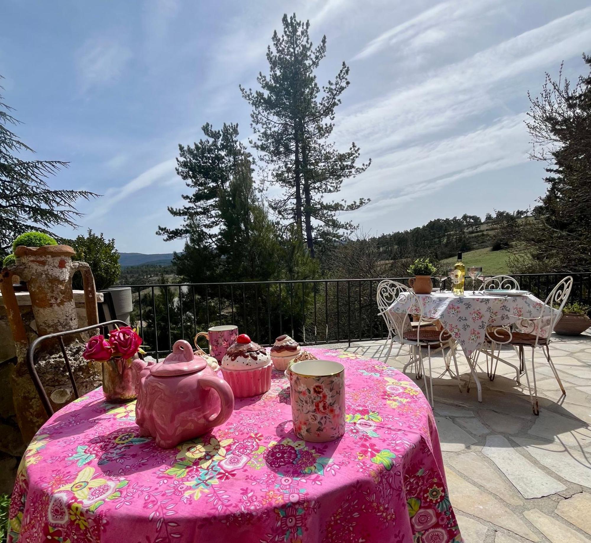 La Maison D'Eddy Et Caro Aux Portes Du Verdon 트리겐스 외부 사진